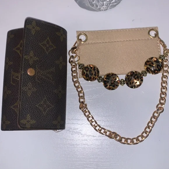 Louis Vuitton Vintage Compact Snap Wallet - Picture 2 of 13
